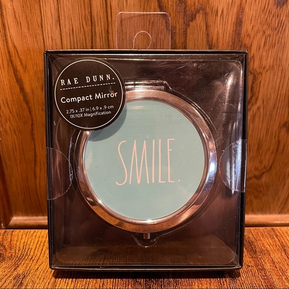Rae Dunn SMILE Compact Mirror BRAND NEW IN PACKAGE! - Picture 1 of 3